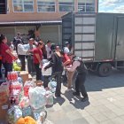 Recolección de víveres para ser entregados a las fuerzas del orden.