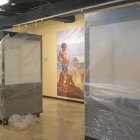 Modelos. Las vitrinas protegen bienes patrimoniales y aseguran que sus construcción quede intacto.