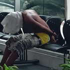 En una publicación hecha por la Fuerzas Armadas, en su cuenta oficial de X, se ve cómo uniformados llevan al vinculado hasta una dependencia policial.