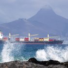 Transporte.- Una nave en el cabo Buena Esperanza.