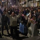 Un grupos de personas afines al presidente del país, Evo Morales.
