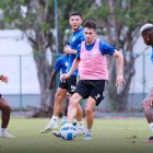 Emelec realiza su pretemporada 2024 en el Polideportivo Los Samanes