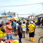 Escena. Los moradores del mercado se reunieron en el lugar.