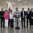 El presidente de Chile, Gabriel Boric (c), durante una rueda de prensa en la región de Coquimbo (Chile).