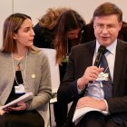La ministra Sonsoles García junto a Valdis Dombrovskis, vicepresidente ejecutivo para una economía al servicio de las personas y comisario de Comercio de la Comisión Europea.