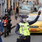 Se presupuestó adquirir medidas deportivas en 40 dólares cada par