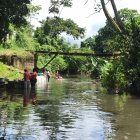 Nadadero. El río Nadadero tradicionalmente permanecía lleno de lavanderas, desde que salía el sol hasta antes de que oscurezca. Ahora son muy pocas quienes lo visitan.