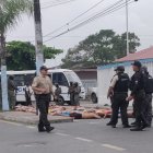 A la vuelta de la casa de salud tenían retenidos a más de 20 ciudadanos.