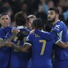 London (United Kingdom), 18/01/2024.- Chelsea team celebrates scoring the opening goal during the Carabao Cup semi final match between Chelsea FC and Middlesbrough FC, in London, Britain, 23 January 2024. (Reino Unido, Londres) EFE/EPA/ISABEL INFANTES EDITORIAL USE ONLY. No use with unauthorized audio, video, data, fixture lists, club/league logos, "live" services or NFTs. Online in-match use limited to 120 images, no video emulation. No use in betting, games or single club/league/player publications.