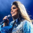 Ana Bárbara tiene 53 años.