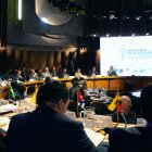 Fotografía cedida por la Cepal que muestra la ceremonia de inauguración de una reunión de ministros de Educación hoy, en Santiago (Chile).