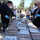 Fotografía cedida por la Presidencia de Ecuador que muestra un operativo de destrucción de droga hoy, en Quito (Ecuador).