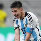 Claurdio Echeverri aspira en grande antes de vestir la de Manchester City