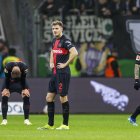 Leverkusen (Germany), 27/01/2024.- Leverkusen"s Josip Stanisic (C) reacts after the German Bundesliga soccer match between Bayer 04 Leverkusen and Borussia Moenchengladbach in Leverkusen, Germany, 27 January 2024. (Alemania, Rusia) EFE/EPA/CHRISTOPHER NEUNDORF CONDITIONS - ATTENTION: The DFL regulations prohibit any use of photographs as image sequences and/or quasi-video.