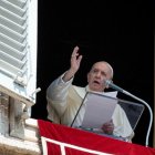 El papa, la semana pasada anunció el envío de una ayuda inicial de 200.000 euros a Haití