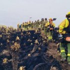 En coordinación interinstitucional más de 160 personas trabajan para controlar el incendio en la Reserva Ecológica El Ángel.