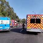 Personal del Cuerpo de Bomberos acudió al sitio para atender la emergencia