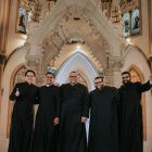 Catedral de Guayaquil. Con mucha alegría en el altar de la reconocida catedral, Los Padrecitos cantan su primer sencillo ‘Que Dios tan bueno’