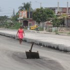 28 de Agosto. Varias calles recibieron la obra pública, en medio de la falta de atención de otras vías llenas de agua y lodo.