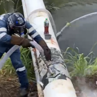 Petroecuador debe reparar las tuberías perforadas de sus oleoductos.