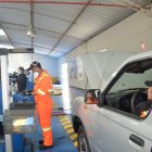 Los usuarios deben agendar un turno en la web de la AMT para reservar una cita en los centros de revisión vehicular.