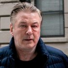 Alec Baldwin tendrá que demostrar, una vez más, que desconocía que el arma estaba cargada con una bala de verdad.