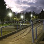 Las nuevas luminarias cuentan con tecnología led y consumen menos energía eléctrica.