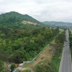 Protección. En Cerro Blanco habitan especies silvestres de todo tipo que ya, desde hace algunos años, se han visto afectadas por el desarrollo urbanístico desmedido y las canteras.