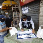 Unos diez locales fueron clausurados. También se derrumbaron estructuras que obstaculizaban el paso de peatones