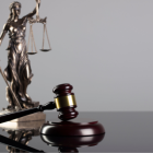 Dato. profesores y allegados de la víctima llegaron hasta el Complejo de Justicia del Azuay para exigir justicia para Anahí.