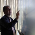 Lima. Carlos Fernández presenta un programa de Inteligencia Artificial.