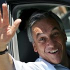 Fotografía de archivo fechada el 14 de enero de 2006 del expresidente chileno Sebastián Piñera (2010-2014, 2018-2022) durante un acto de campaña en Santiago (Chile).