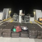 Dos personas fueron detenidas tras una persecución marítima