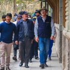 El embajador de la Unión Europea en Ecuador, Charles-Michel Geurts, durante un recorrido.