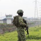 El presidente Daniel Noboa ordeno la militarización del país y toque de queda.