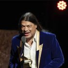 Solo el bajista de Metallica se hizo presente en la gala y fue quien retiro el premio. Para los demás integrantes ya no es prioridad.