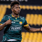 El jugador Djorkaeff Reasco.