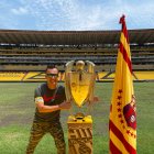 Ángel Villagómez, animador de Telemundo e hincha de Barcelona.