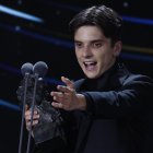 El actor argentino Matias Recalt tras recibir el Goya a ´Mejor actor revelación.