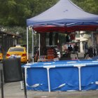 PISCINAS APOSTADAS EN LAS ACERAS Y CALLES DE GUAYAQUIL, PESE A ORDENANZA DE NO PONER PISCINAS EN LAS CALLES, REDACTOR MARIO VALIENTE, 10 DE FEBRERO DEL 2024- AMELIA ANDRADE Guayaquil-Ecuador Agencia (Ag-ecpreso)