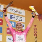 Richard Carapaz se coronó rey de la montaña y vicecampeón del Tour Colombia.