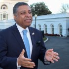 El jefe de la oficina de antinarcóticos de la Casa Blanca, Rahul Gupta, previo a su viaje a Ecuador.