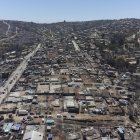 Un sector de Villa Independencia, afectado por los incendios forestales de Viña del Mar (Chile).