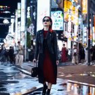 Captura de pantalla de un fotograma de uno de los vídeos de muestra publicados por OpenAI generados con la herramienta de inteligencia artificial Sora.