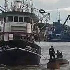 Durante la operación se pudo evitar que la embarcación quede varada.