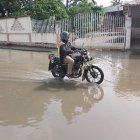 Las calles de la parroquia se encuentran inundadas.