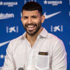El exfutbolista Sergio "Kun" Agüero se retiró del fútbol debido a problemas cardiacos