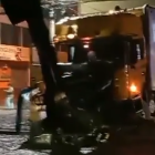 El vehículo se impactó contra un árbol