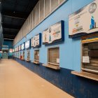 Espacio. Diferentes sellos figuran en el sitio.