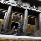 Entrada principal del Ministerio de Economía de Argentina, en el centro de Buenos Aires (Argentina).